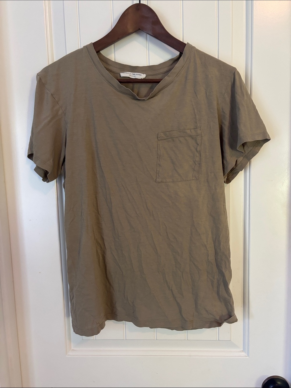 Spell army green pocket tee sz M